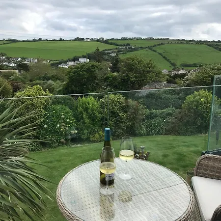 Boutique Flatlet With Sea And Countryside Views * Mevagissey